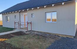 Casa finisata la cheie, 3 camere, 104mp, teren generos 690mp, Giarmata