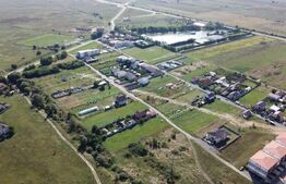 Teren intravilan, 2600 mp, front de 33 ml, Giroc