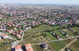 Teren intravilan, 2600 mp, front de 33 ml, Giroc