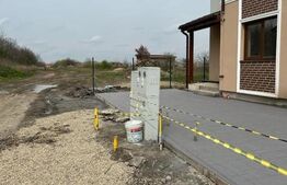 Teren intravilan de 792 mp in Covaci