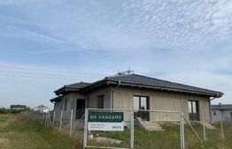 Casa de 571mp D+P , Mosnita Noua