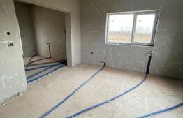 Casă individuală cu 4 camere și teren generos în Moșnița Nouă