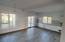 Casă duplex pe parter, 2 dormitoare, teren 320 mp, Moșnița Nouă 