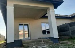 Duplex de 3 camere pe parter, 320 mp teren, Mosnita Noua!