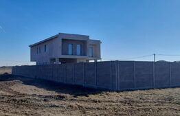 Oportunitate! Casa cu 4 camere, tip duplex, Mosnita Veche!