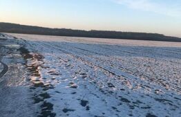 Teren extravilan, 106.400 mp, la drumul Judetean, in Pischia! 