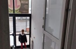 2 Spatii comerciale, zona Lipovei, 28 mp