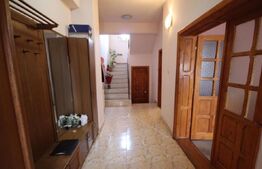 Vila, 6 camere , 180mp,  zona Mehala