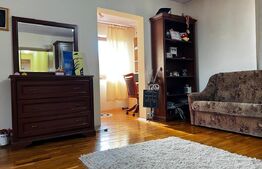 Casa de vanzare cu garaj si anexa,  zona Mehala