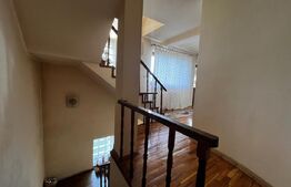 Casa de vanzare cu garaj si anexa,  zona Mehala