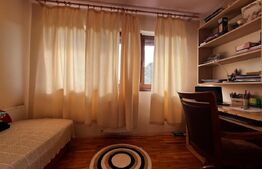 Casa de vanzare cu garaj si anexa,  zona Mehala