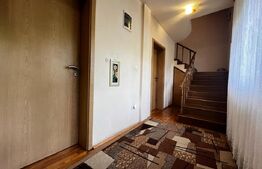 Casa de vanzare cu garaj si anexa,  zona Mehala