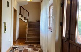 Casa de vanzare cu garaj si anexa,  zona Mehala