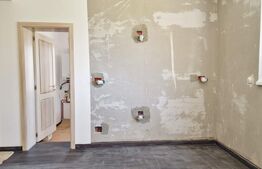 Vila cu etaj, Dumbravita zona CORA, 500 mp teren, 250 mp utili