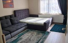 Apartament  la curte comuna,  zona Ronat