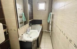 Apartament 3 camere, intermediar, zona Spitalul Județean