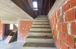 Casa individuala 300 mp utili!