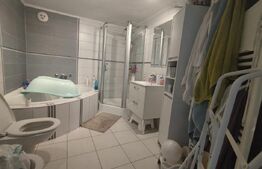 Casa la curte comuna, 2 PROPRIETARI, 134mp+terasa, loc de parcare si RENOVATA