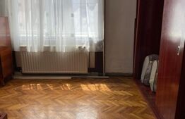 Apartament la casa 2 camere - curte comuna