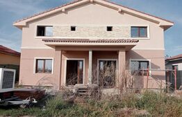 Duplex 4 camere, 114 mp, 250 teren, zona Sinandrei