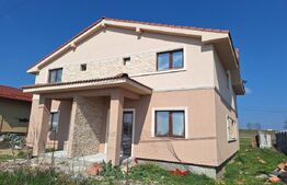 Duplex 4 camere, 114 mp, 250 teren, zona Sinandrei