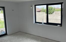 Duplex 82 mp utili, 320 mp teren, Sag!