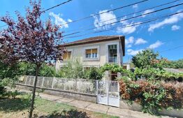 Apartament, 100 mp, garaj si curte, Modern