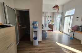 Casa, 4 camere, 200 mp, zona Vladeasa