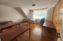 Casa, 4 camere, 200 mp, zona Vladeasa