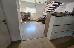 Casa, 4 camere, 200 mp, zona Vladeasa