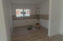 Duplex finisat, pe parter, 80 mp utili, 350 mp teren, Sacalaz