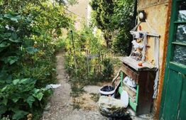 Casa, zona Balcescu-Elisabetin