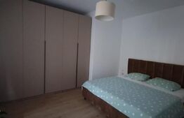 Casa la curte comuna, zona Sinaia