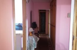 Apartament 4 camere, et. 2/4, 2 bai, garaj, zona Lipovei