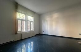 Apartament 161 mp, 5 camere, balcon, terasa, zona Neptun