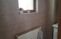 Apartament 2 camere, 62 mp, decomandat, zona Torontalului, parcare