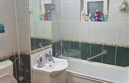 Apartament cu 4 camere, etaj intermediar, decomandat, zona Bucovina