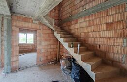 Duplex,finisaje la alegere 4 Camere, 93 mp utili, 290 mp teren, partea de Urseni