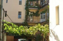 Apartament 2 camere, 110 mp, cladire istorica 