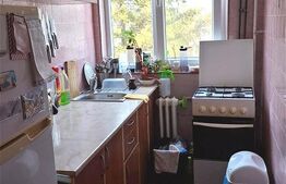 Apartament cu 4 camere, etaj intermediar, semidecomandat, zona Dacia