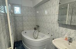 Apartament 3 camere, 77 mp, zona Modern