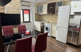 Apartament 3 camere, 77 mp, zona Modern