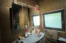 Duplex despartit prin garaj, supr. utila 165mp, teren 387 mp, Dumbravita