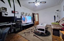 Apartament decomandat, 3 camere, 2 bai, 2 balcoane, etaj 1, boxa