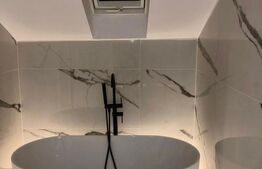 Penthouse luxuriant, 3 camere, 2 bai, 76mp + 9 mp balcon, loc de parcare, Giroc