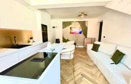 Penthouse luxuriant, 3 camere, 2 bai, 76mp + 9 mp balcon, loc de parcare, Giroc