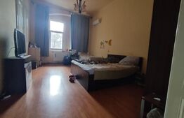 Apartament spațios, 5 camere, 140 mp, terasa proprie, garaj, zona Sinaia