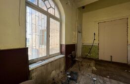 Spatiu Comercial de vanzare in zona buna exterior NORD 3 incaperi 80MP