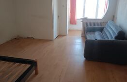 Garsoniera, 34 mp,  în zona centrală