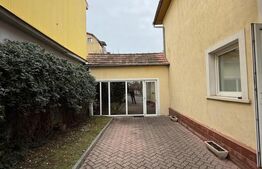 Casa de inchiriat, 10 camere, 300 mp, zona Spitalul Judetean